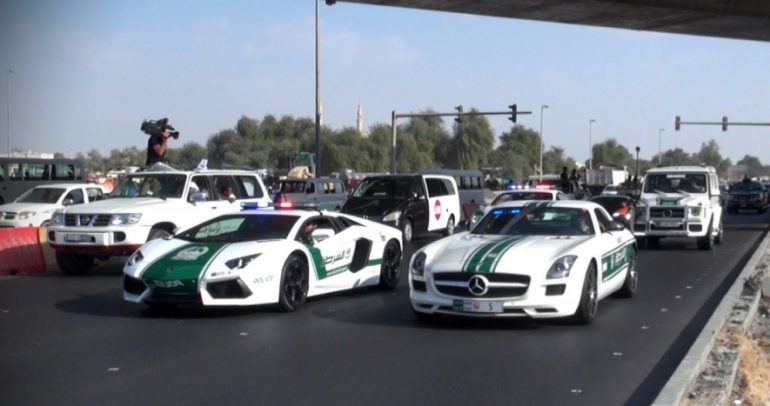 بالفيديو: اليك التصميم الجديد لسيارات ومركبات شرطة دبي